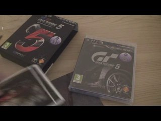 Unboxing Gran Turismo 5 Collector