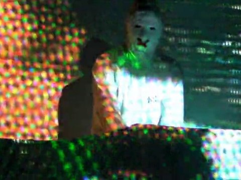 minamata - novaia gazeta - Tours 20nov10