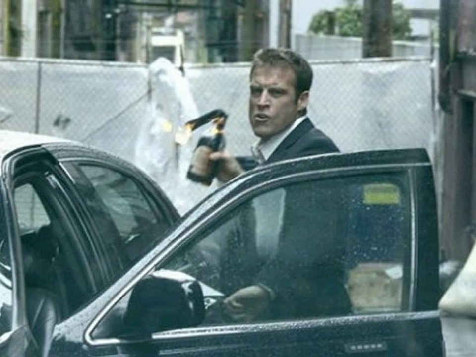 Watch Human Target S2 E2 The Wife s Tale (FREE) online 4