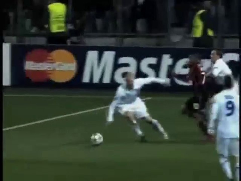 Auxerre 0 x 2 Milan Goals and Highlights - Champions ...