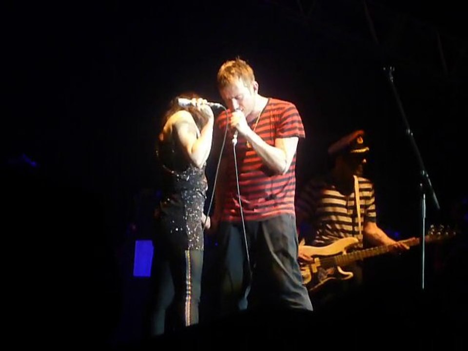 Gorillaz - To Binge (feat. Litlle Dragon)