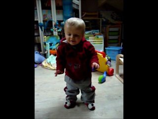 Les premiers pas d'Eliott