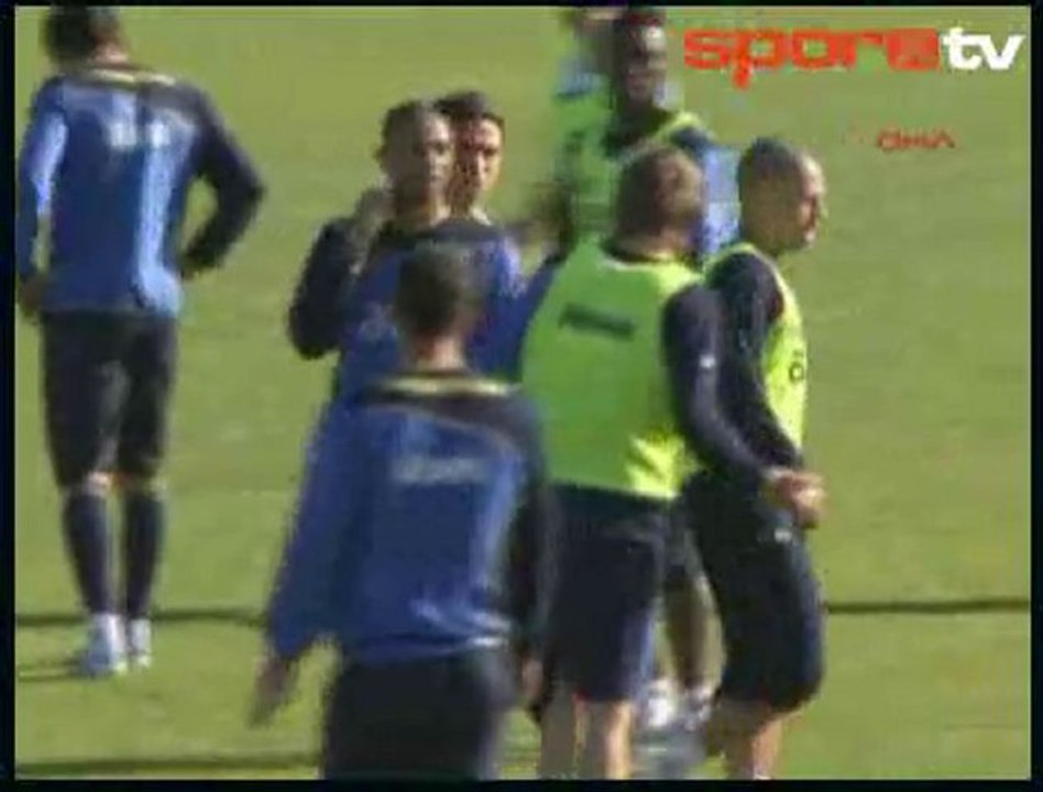 fenerbahçe idmanı kavga