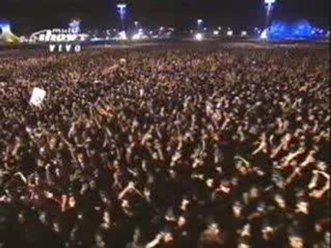 red hot chili peppers flea solo live