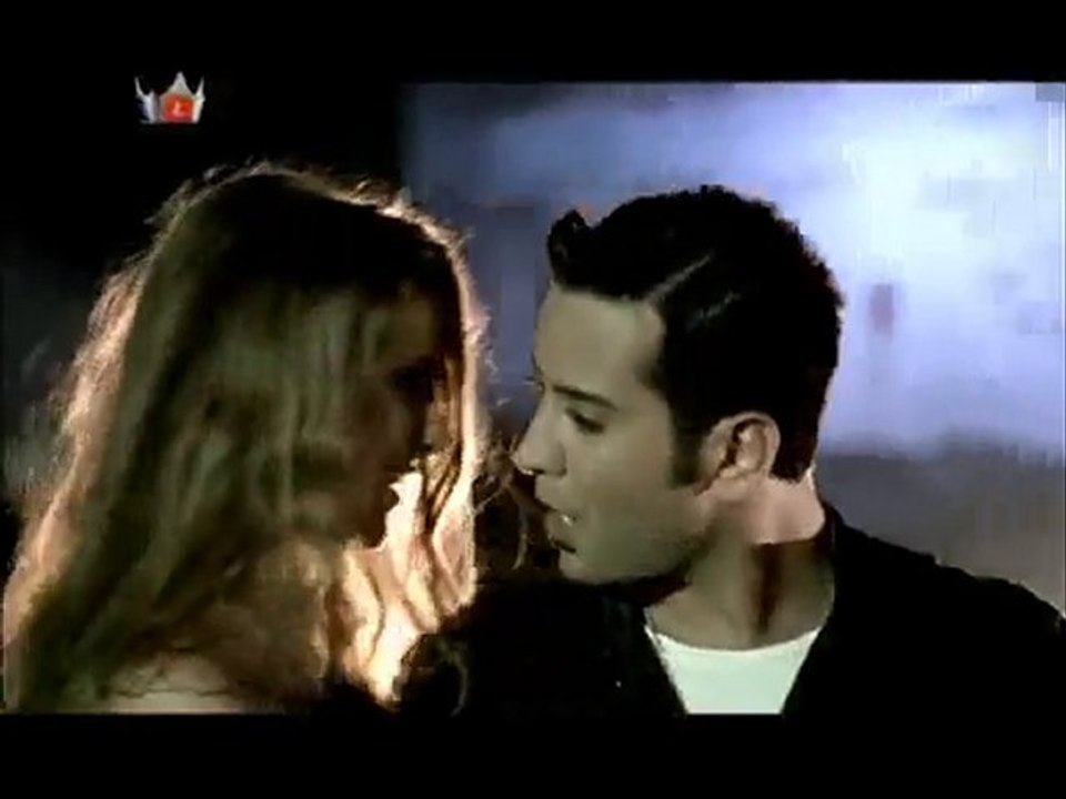 TAN TAŞCI - Taş Yürek - Dinle - Video - İzle - Mp3 - İndir