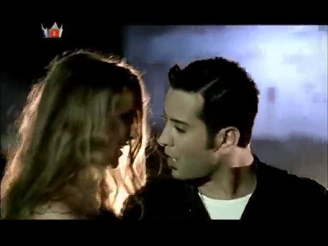 TAN TAŞCI - Taş Yürek - Dinle - Video - İzle - Mp3 - İndir