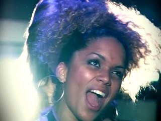 Kiss my bass house party