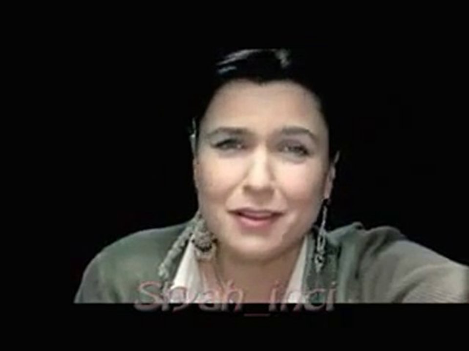 Klip- Şevval Sam – Güzel Bir Göz Beni Attı