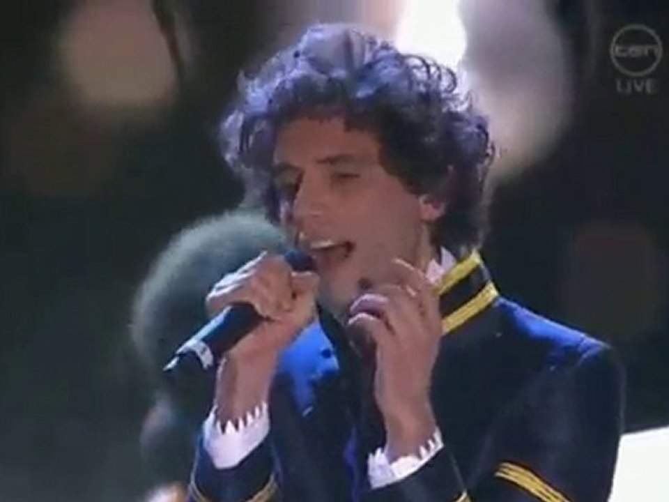 [HD]   MIKA   Rain and We Are Golden live Sydney, Australia