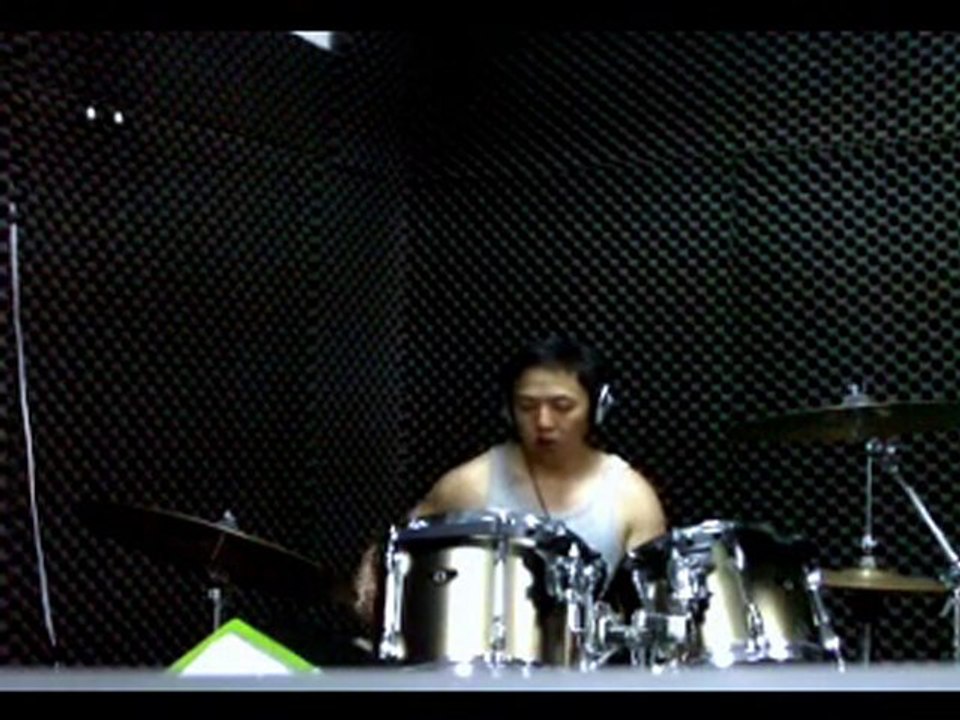 kim_Driving Guitars