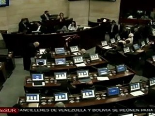 Colombia podría poner a pagar a paramilitares hasta 40 año