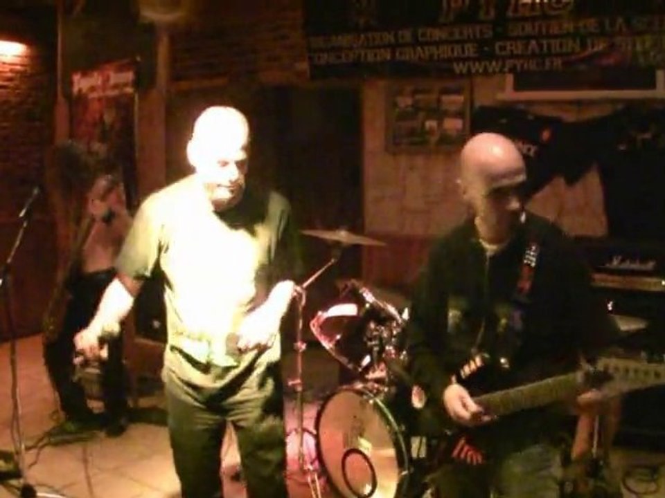 Dies Irae + Neckhole (Le Barbarian's - 13/11/10)