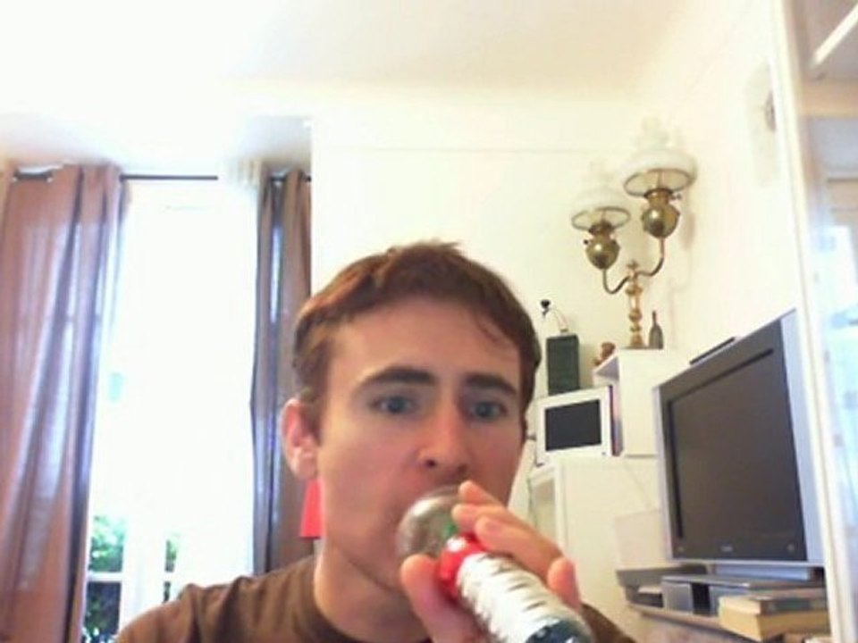 Wiwi égratigne "disco cloche"