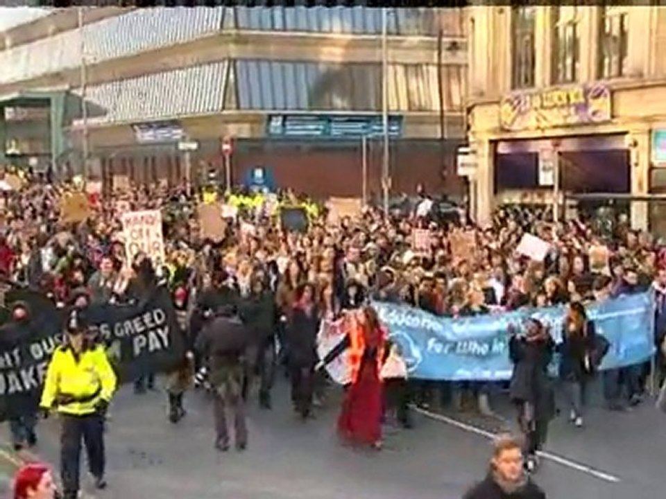 Met chief 'wrong' about first protest