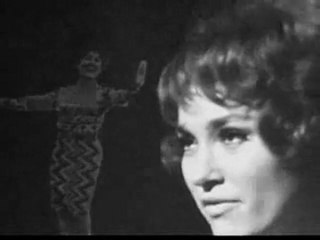 rika zarai:et pourtant live