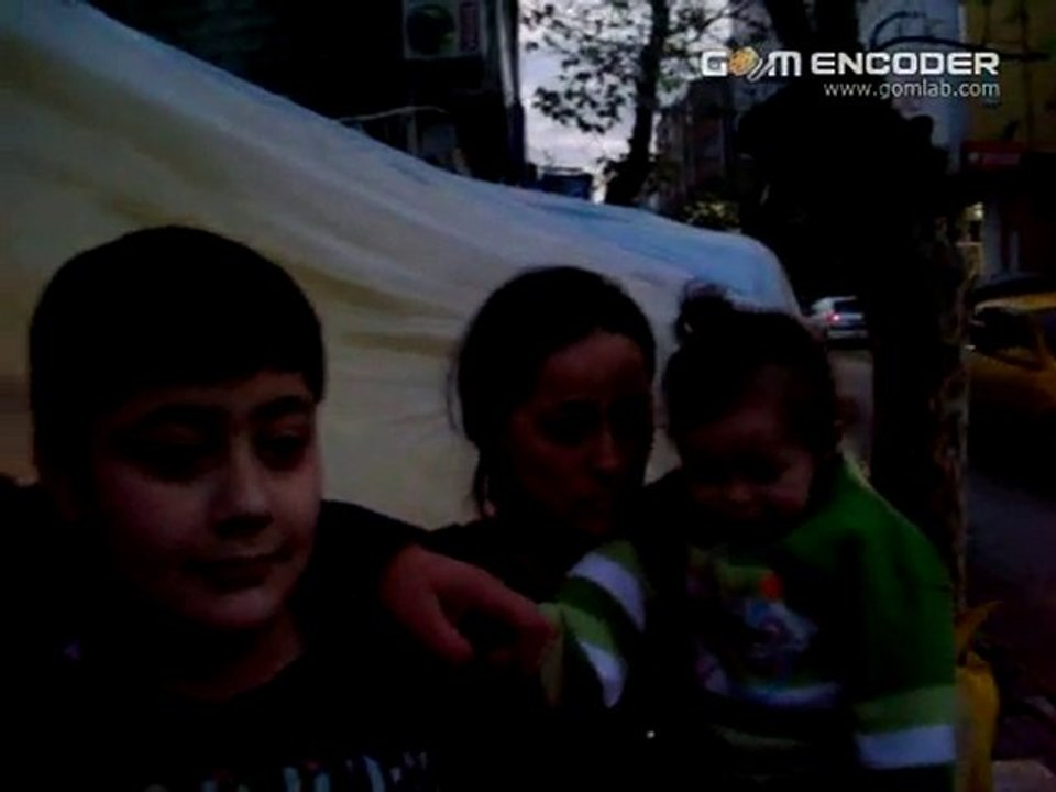 Gaziosmanpaşa'da Evden Atılan Ailenin Dramı
