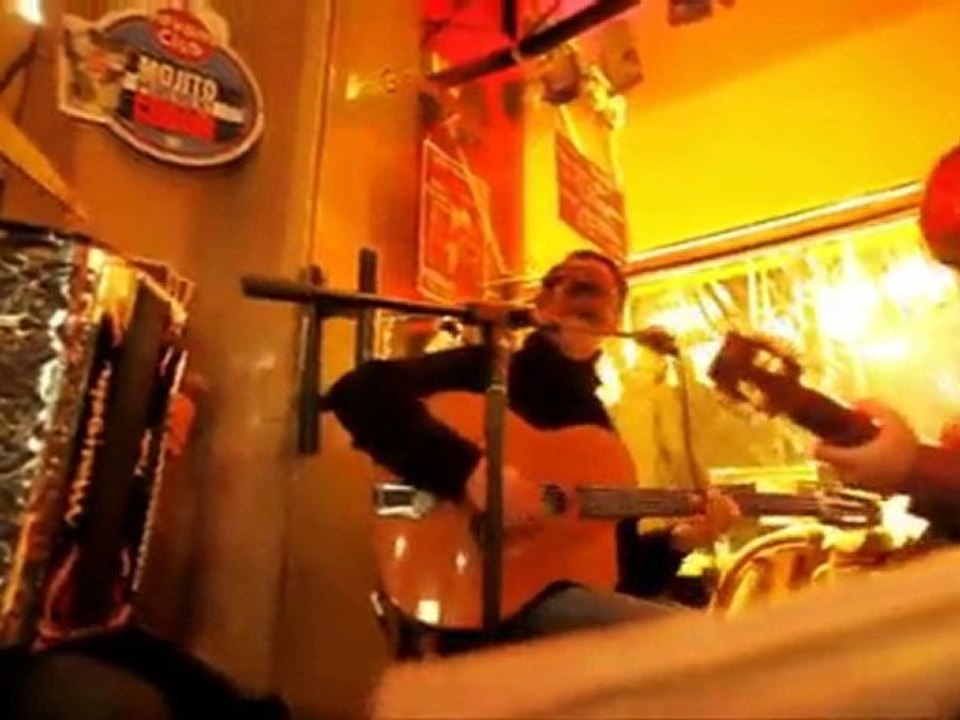 Café du Mogador - Brasserie Parisienne Restaurant à Paris 9