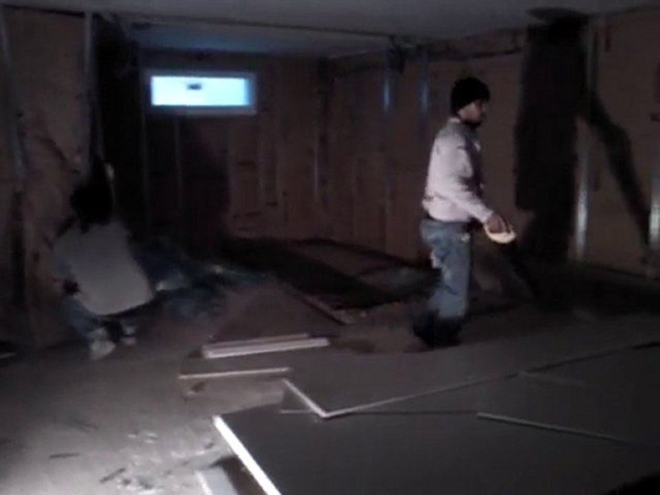 20101124 Plaquiste, mise en place salle de home cinéma