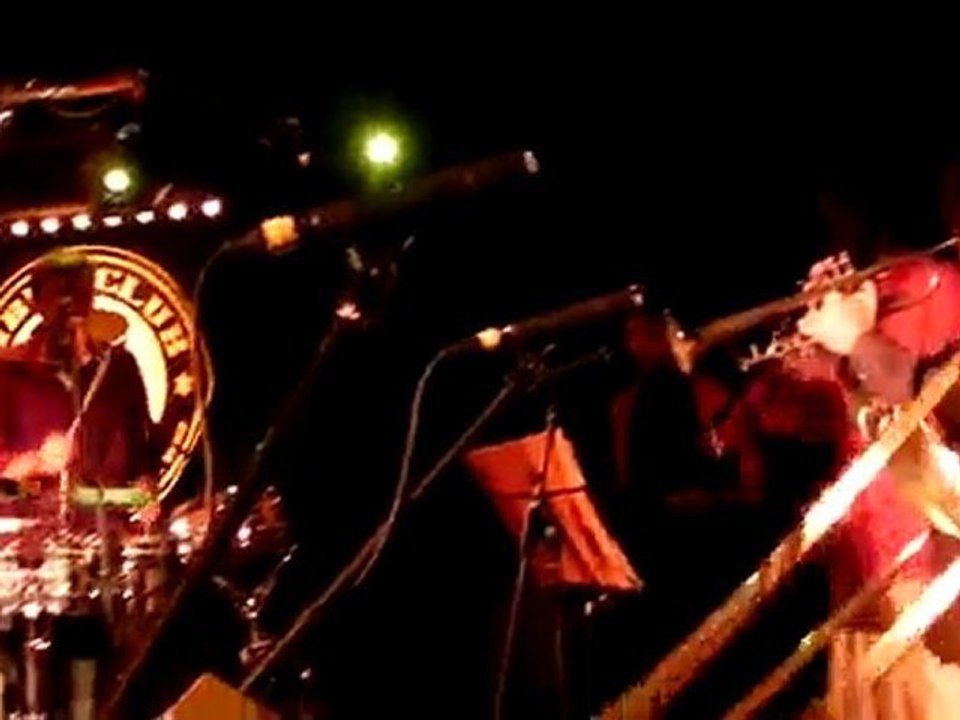 BAILONGO feat. COCO au Gibus 1