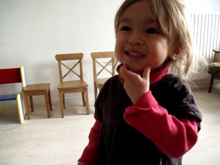 ダメでしょ、ナオちゃんのおせんべい食べたら〜。