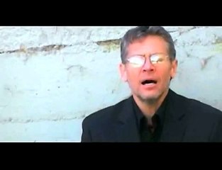 A los pies de la cruz -Rafael moreno