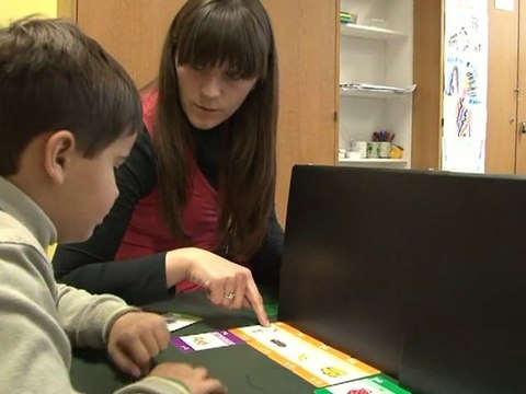 AGORA L'EMISSION 109 : UNE CLASSE CLIS TED A L'ECOLE LANGEVIN DE ST-LAURENT-BLANGY