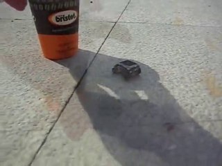 Самое маленькое в мире авто на солнечных батареях!