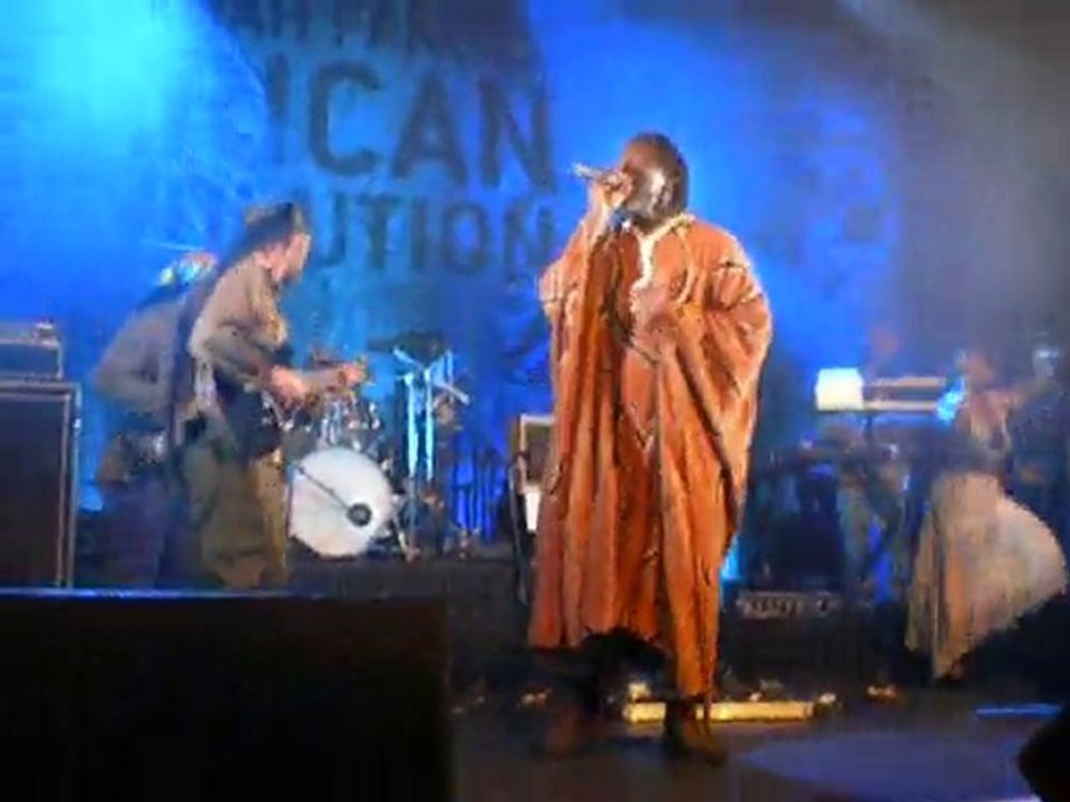 Tiken Jah Fakoly - Alou Maye (Live Lille "Aéronef")