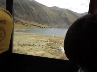 Cordilliere peruvienne : travelling dans le bus