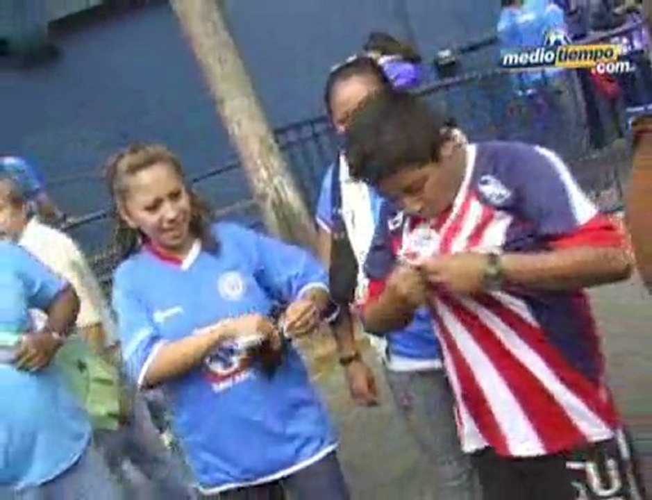Medio Tiempo.com - Color: Cruz Azul-Chivas, J10 BC2010