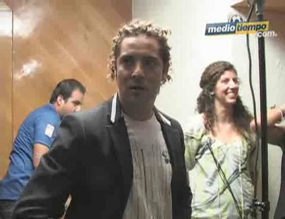 Medio Tiempo.com - Patadas de Ahogado, David Bisbal