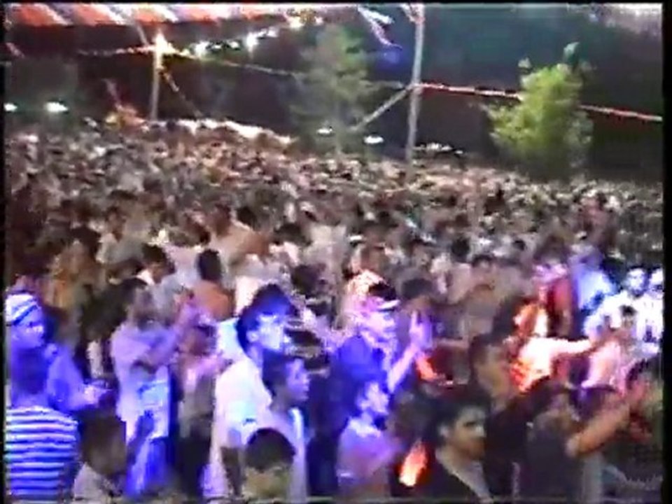 ankaralı namık-Elmadagda  Dostun Var