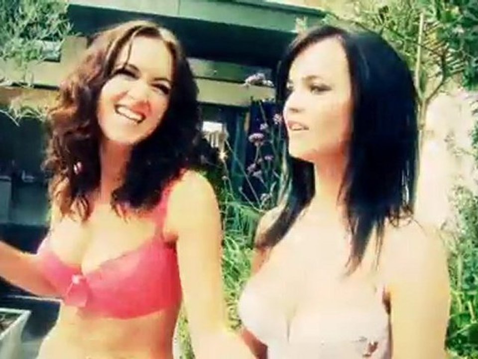 Model Cake Fight