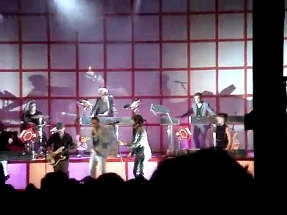 Mark Ronson "The bike song" à La Cigale (2010)