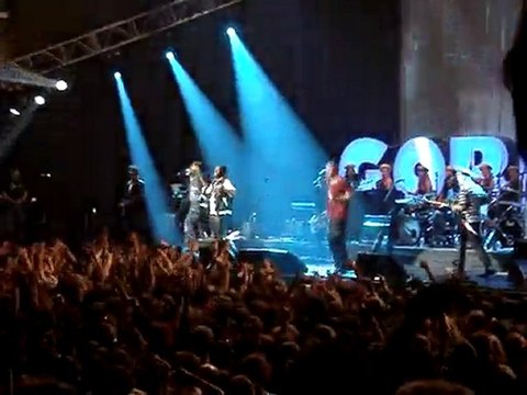 Gorillaz Clint Eastwood live au Zénith (2010)