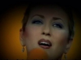 Hilal Yüzer-Canımın yoldaşı ol gönlüme bin neşe bırak.HD