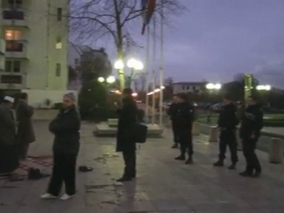 Mosquée d'Epinay; les dérives du maire et de la police !