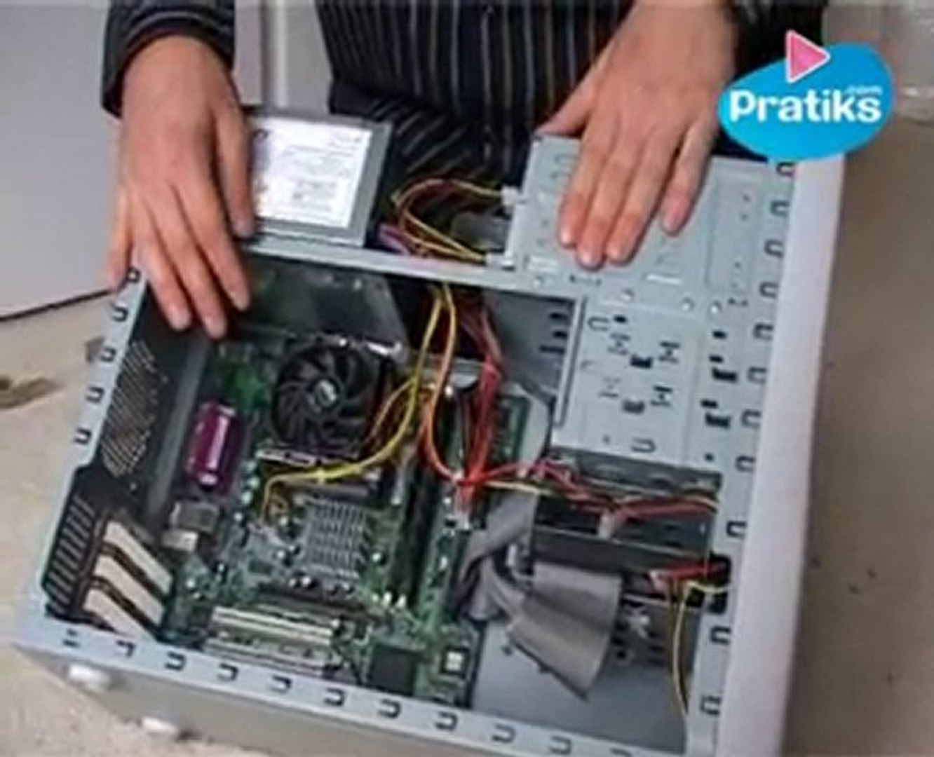 Description de l'unité centrale d'un ordinateur - Vidéo Dailymotion