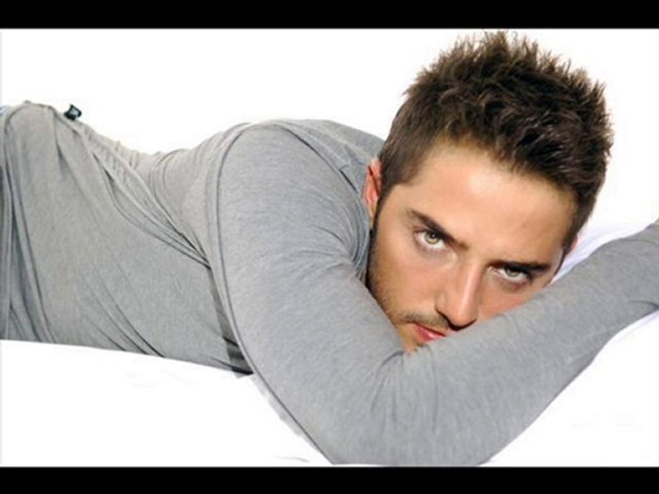 Gökhan Özen - Siyah Beyaz Günlerim | Başka - 2010