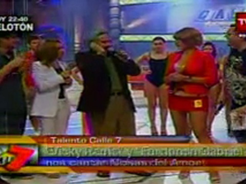 Calle 7 5ta Temporada Karen Paola y Fernanda cantan AMIGA