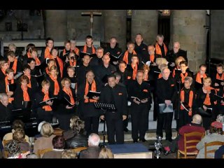 Le Choeur des messagers du Pays de DINAN chante pour l'ASA
