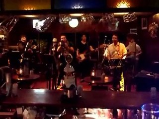 TOTO-PUB RIVERSIDE -CHIANG MAI THAILANDE 2010