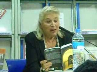 signature du livre de nicole pontchara à l'IFF-part5