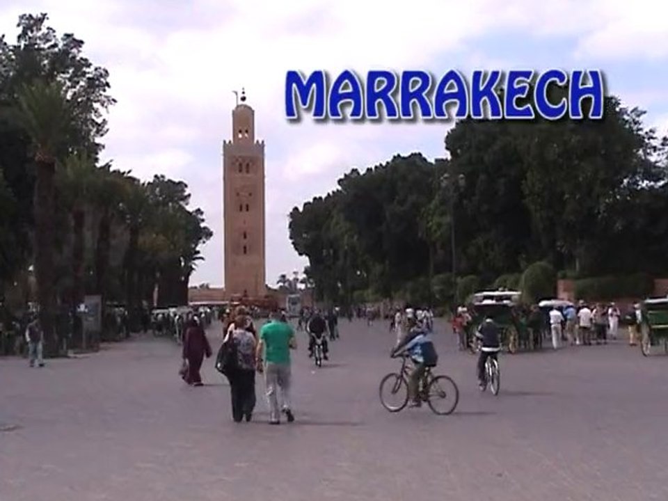 MARRAKECH  Place Jemaa el Fna