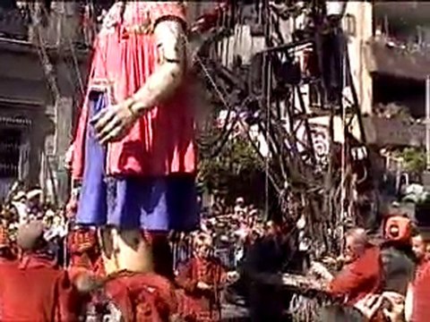 MARIONETAS GIGANTES EN GUADALAJARA 1 parte