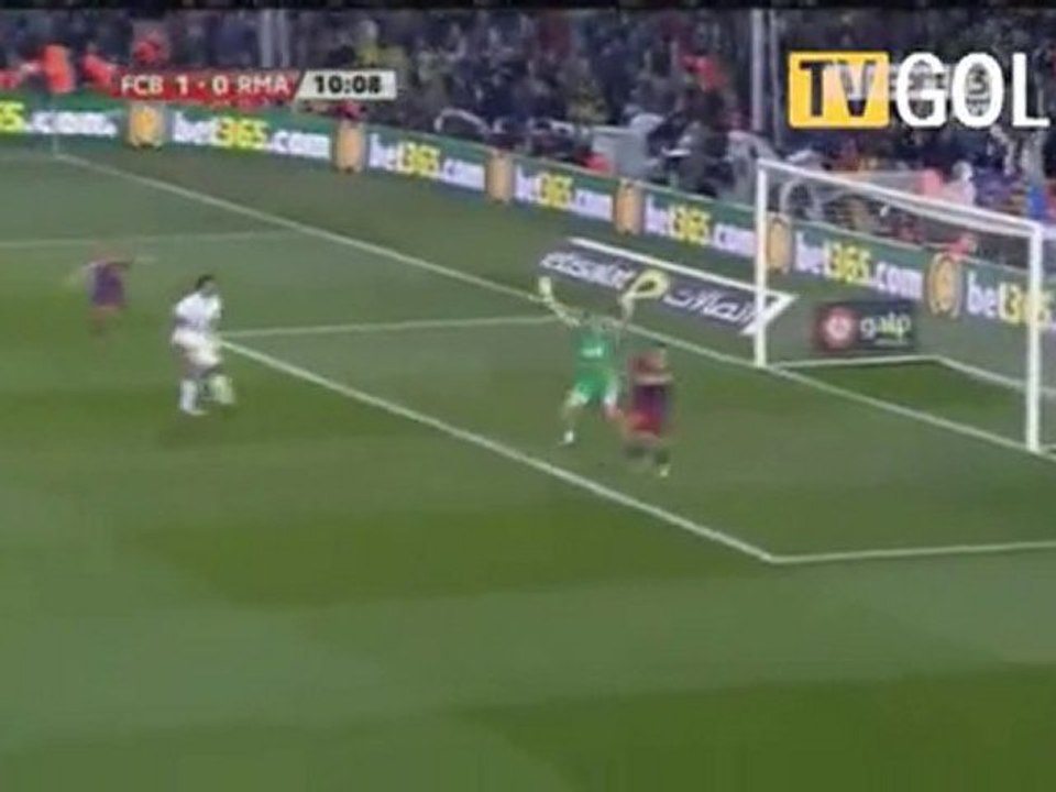 Xavi Goal 1-0-Barcelona vs Real Madrid 5-0-El Classico