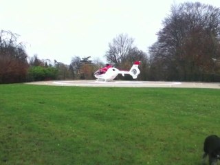 Hélicoptère de secours