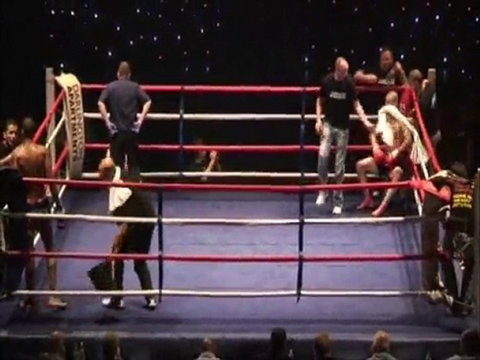 Wendy Annonay vs Ally Smith