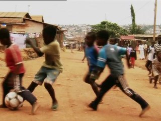 Football: Beckham aims to 'make difference' to England bid