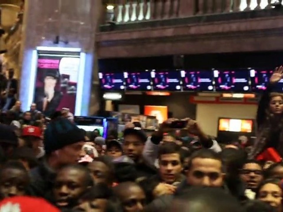 Booba - Virgin MegaStore Champs-Elysées